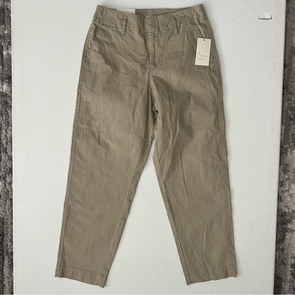 a New Day Women's High-Rise Tapered Ankle Chino Pants Size 4